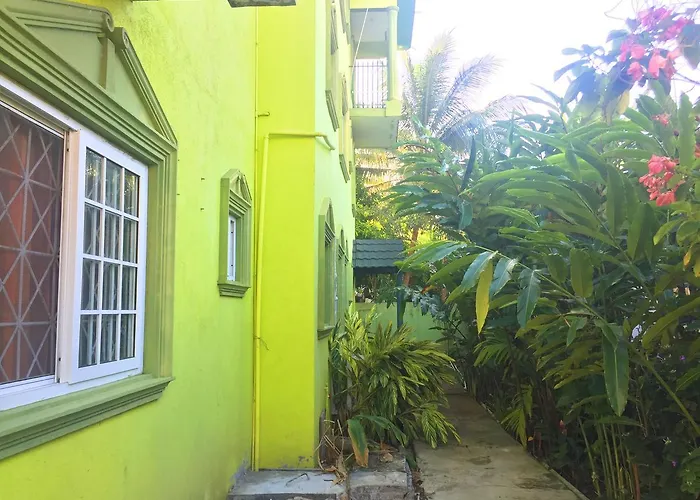 Yaad Hostal